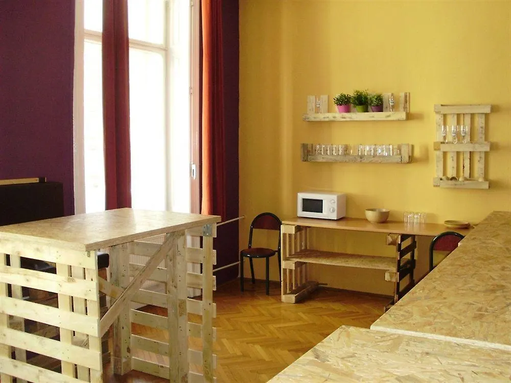 2B Hostel & Rooms Boedapest 0*,  Hongarije